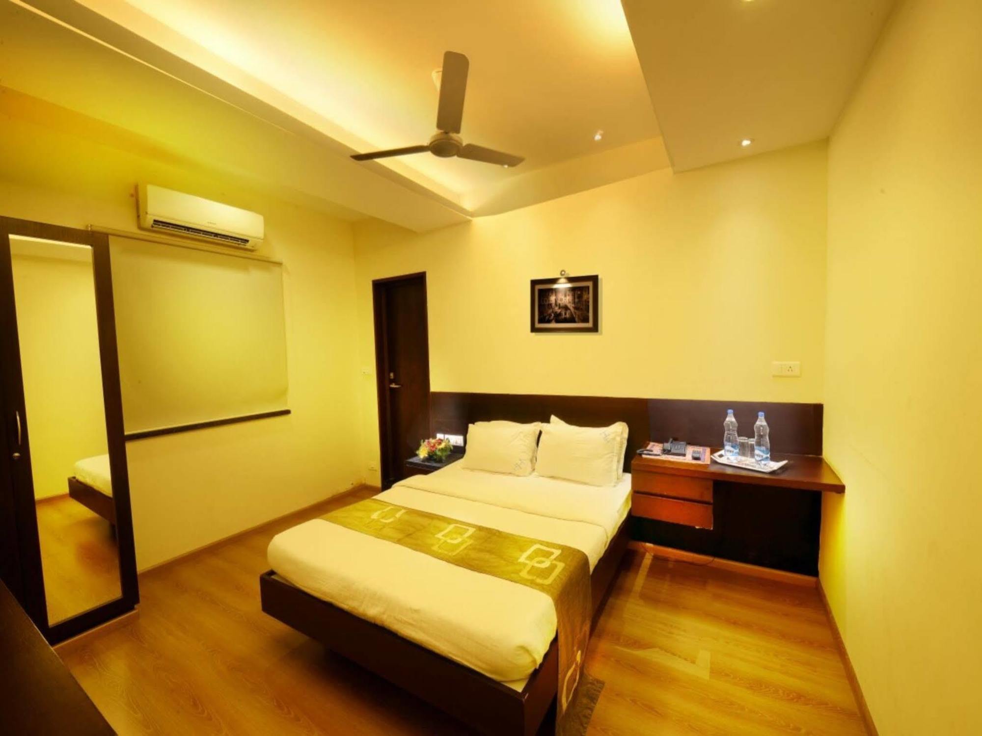 Capital O 64773 Horizon Heights Serviced Apartments Coimbatore Exteriör bild